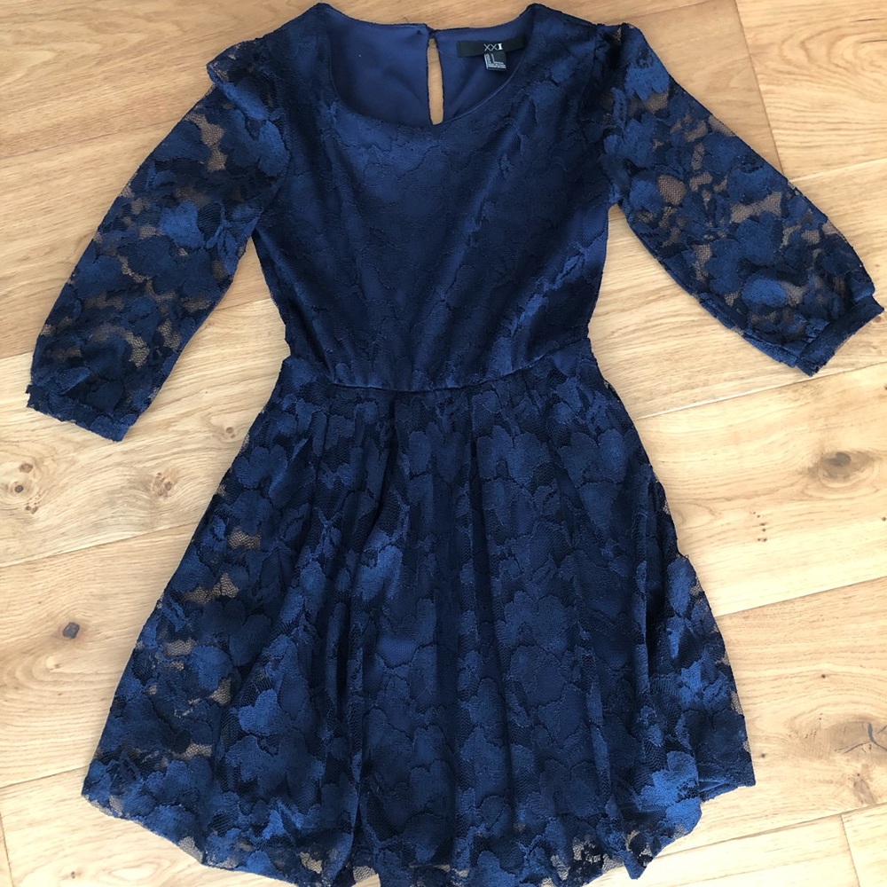Forever 21 - Blue lace dress - Picture 5 of 6